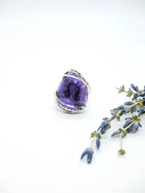 Azalea: Amethyst Ring R22oak