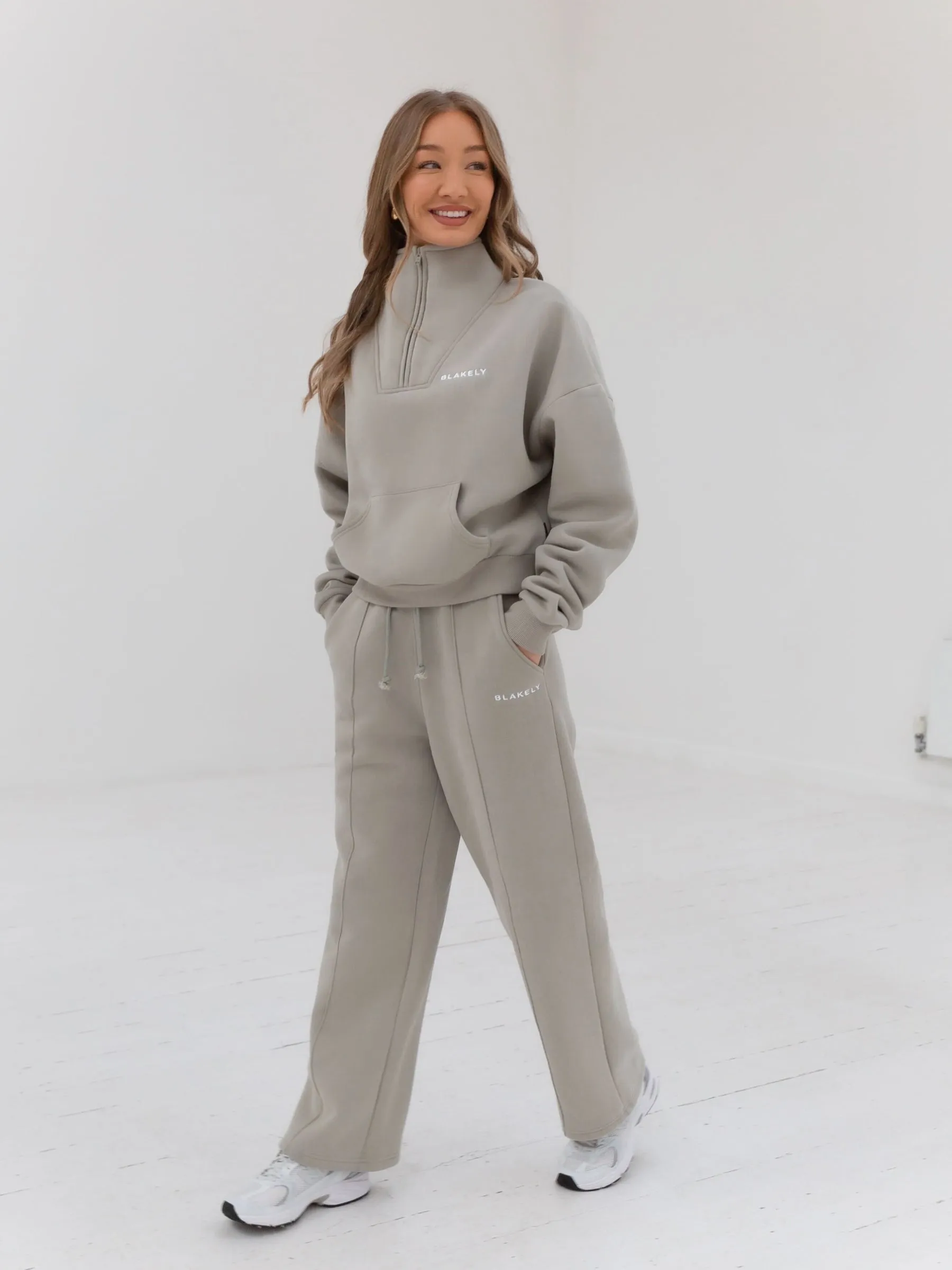 Everyday Wide Leg Sweatpants - Grey